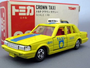 トミカ 28 トヨタ クラウン タクシー 日本製 赤TOMY ロゴ
